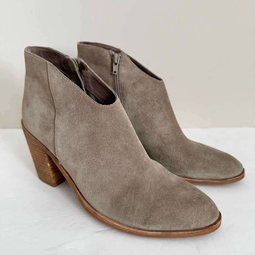 Jeffrey Campbell Laszlo Tan Taupe Suede Block heel Ankle Boots 11
